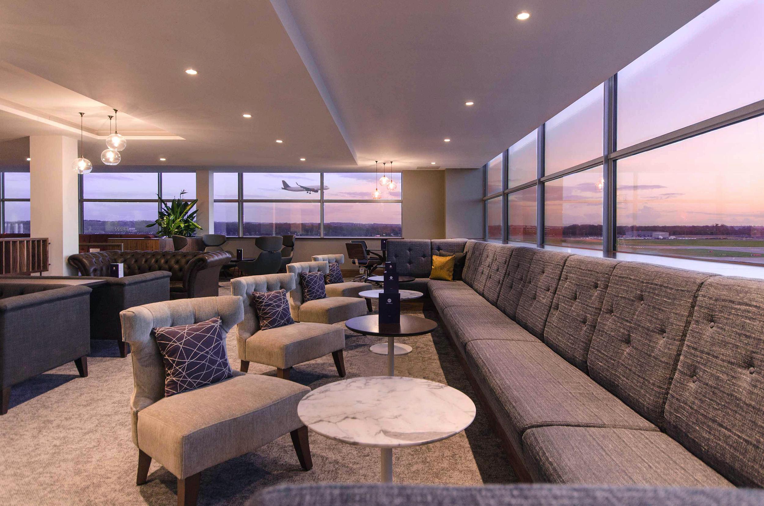 No1 Lounge Gatwick South Runway View